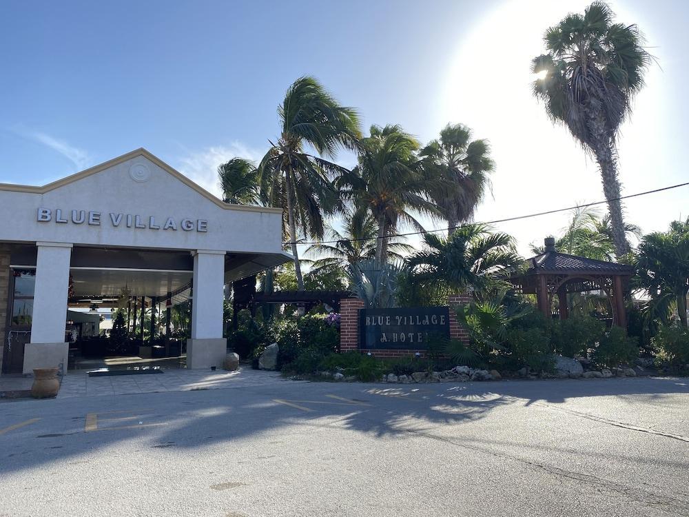 Aruba Blue Village Hotel And Apartments パームビーチ エクステリア 写真