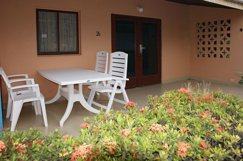 Aruba Blue Village Hotel And Apartments パームビーチ エクステリア 写真