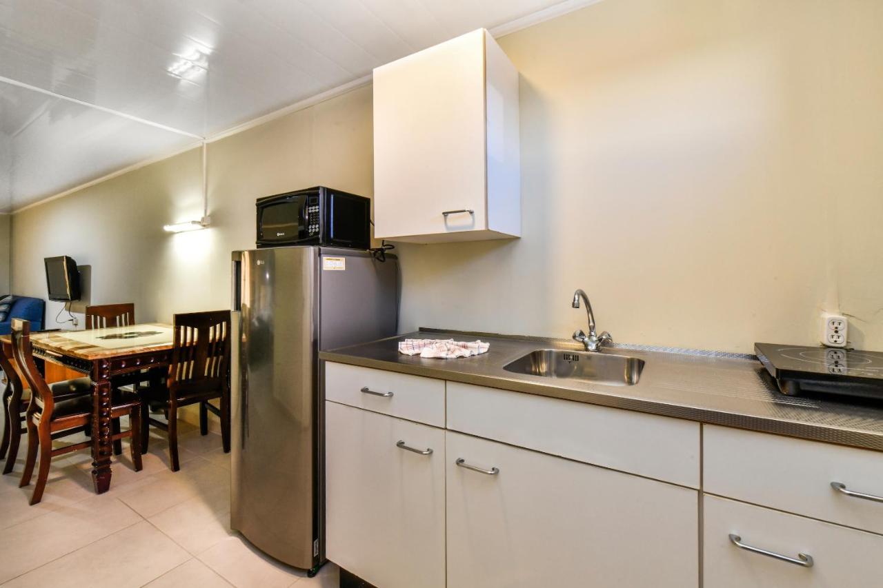 Aruba Blue Village Hotel And Apartments パームビーチ エクステリア 写真