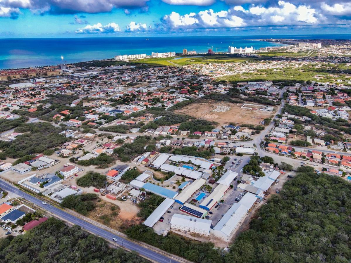 Aruba Blue Village Hotel And Apartments パームビーチ エクステリア 写真