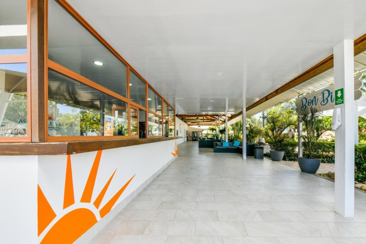 Aruba Blue Village Hotel And Apartments パームビーチ エクステリア 写真