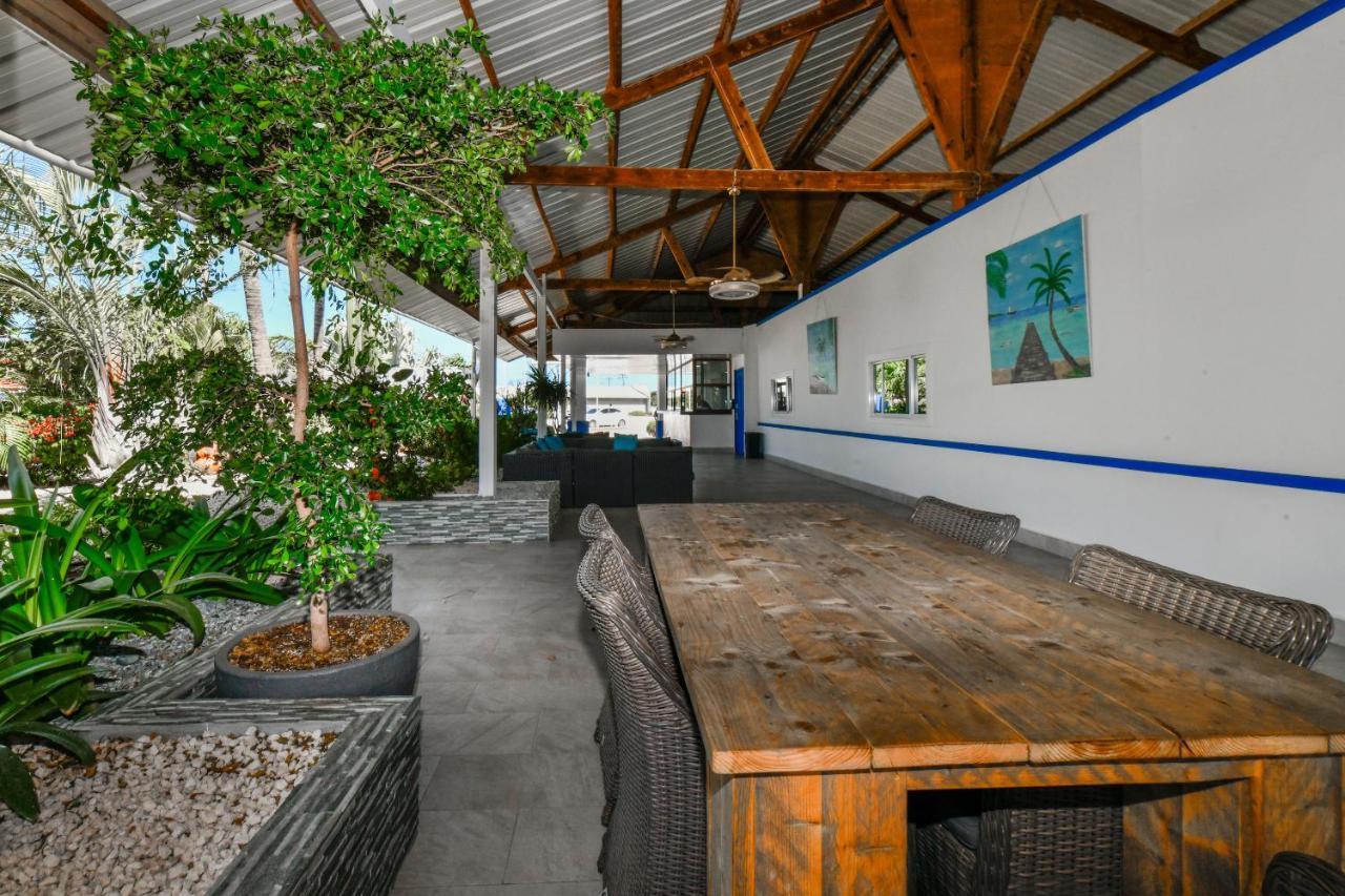 Aruba Blue Village Hotel And Apartments パームビーチ エクステリア 写真