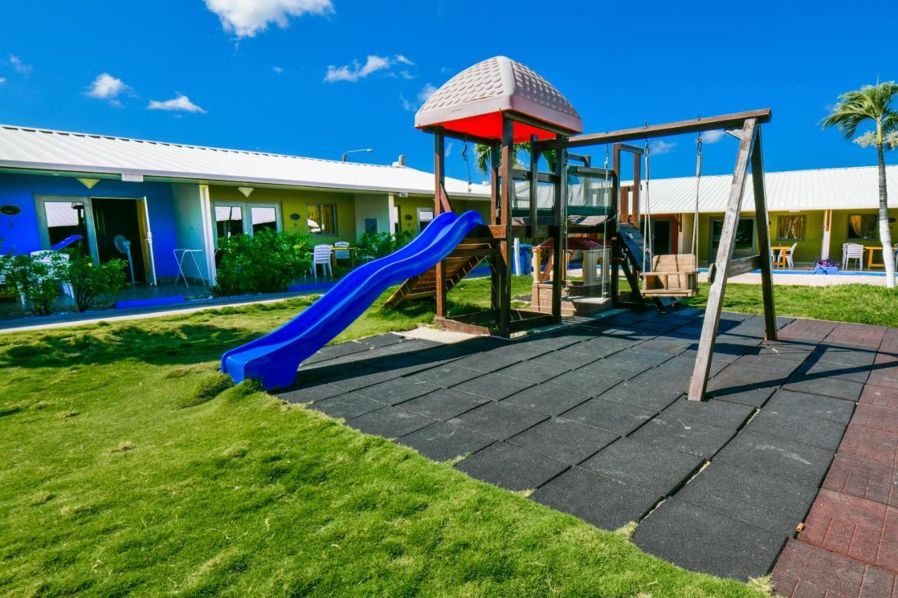Aruba Blue Village Hotel And Apartments パームビーチ エクステリア 写真