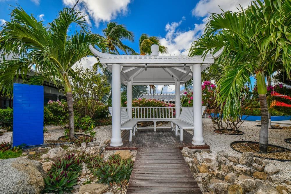 Aruba Blue Village Hotel And Apartments パームビーチ エクステリア 写真